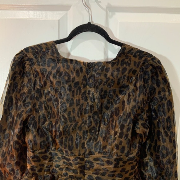 Loragal Leopard Print Deep V Neck Ruffle Mini Dress Size Small NW - Picture 7 of 10